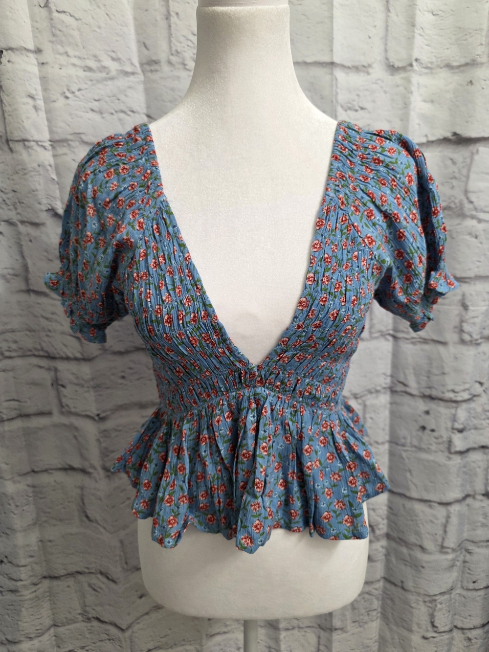 Urban Outfitters Blue Floral Peplum Top Size XS